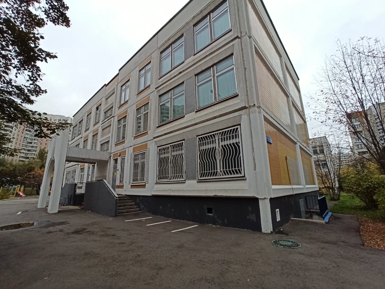 Мячковский бульвар, дом 5, корпус 2 — ГБОУ Школа № 1357