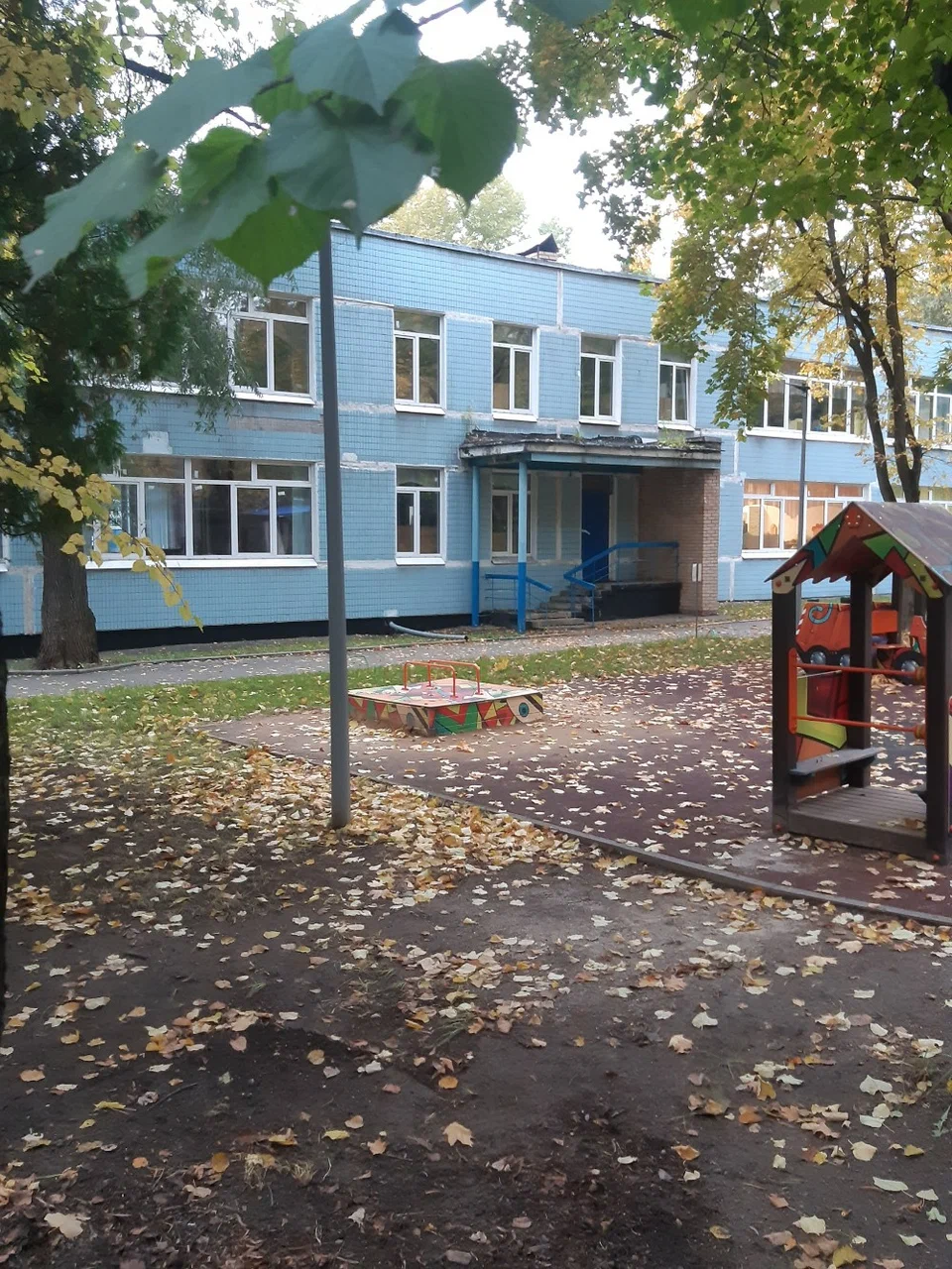 Здание по адресу Барвихинская улица, дом 14 — ГБОУ Школа № 1400