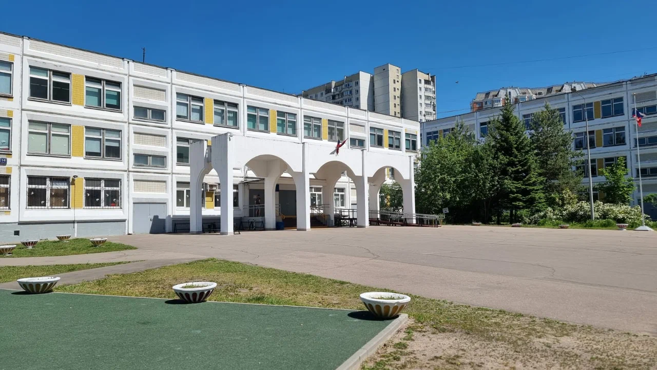 Лермонтовский пр-т, 14к2 — ГБОУ Школа № 1359