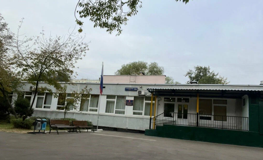 Школьный корпус №4: Сталеваров, 8Б — ГБОУ Школа № 1504