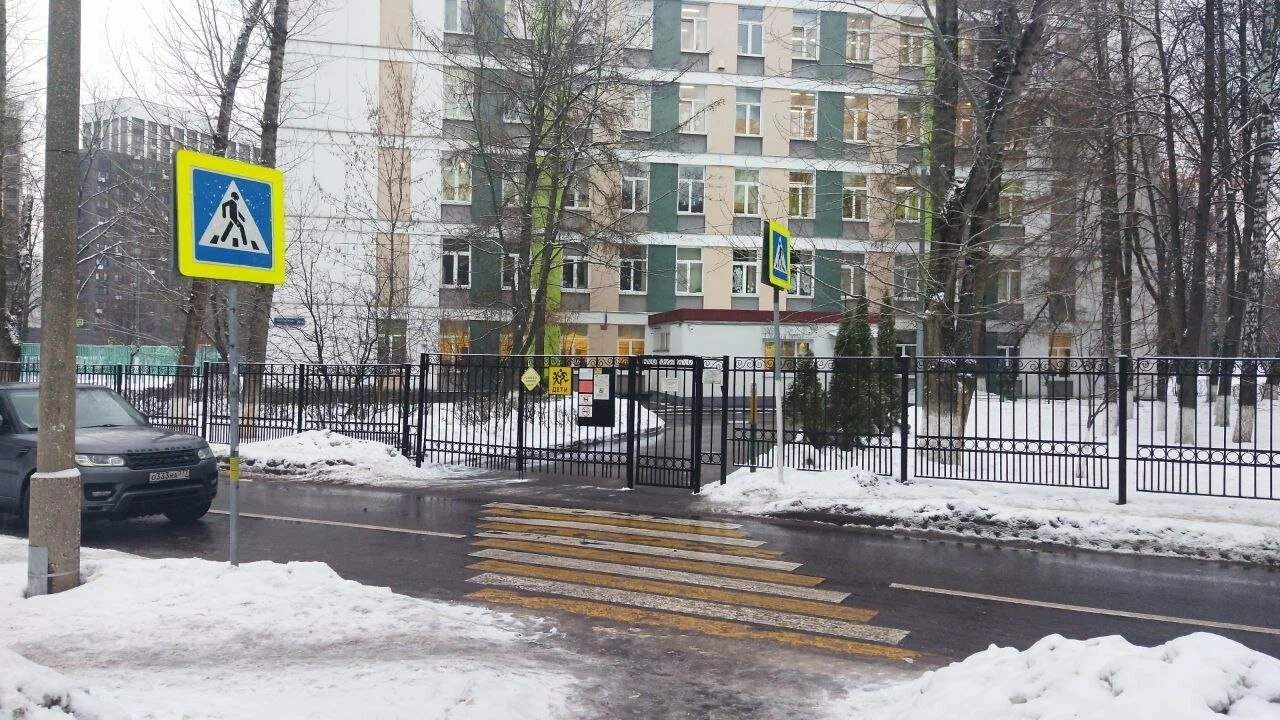 Школа 3 — ГБОУ Школа № 2098 имени Героя Советского Союза Л.М. Доватора