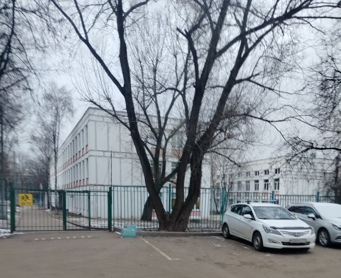 Школьное здание по адресу: Болотниковская улица, дом 47, корпус 2 — ГБОУ Школа № 554
