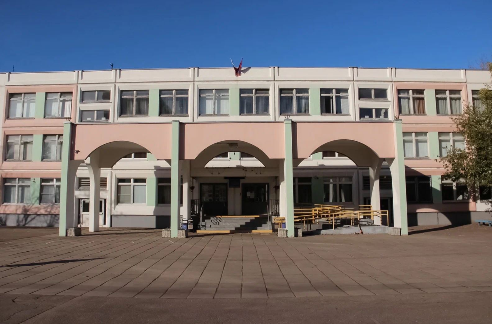 город Москва, Алтайская улица, дом 10А — ГБОУ Школа № 1516