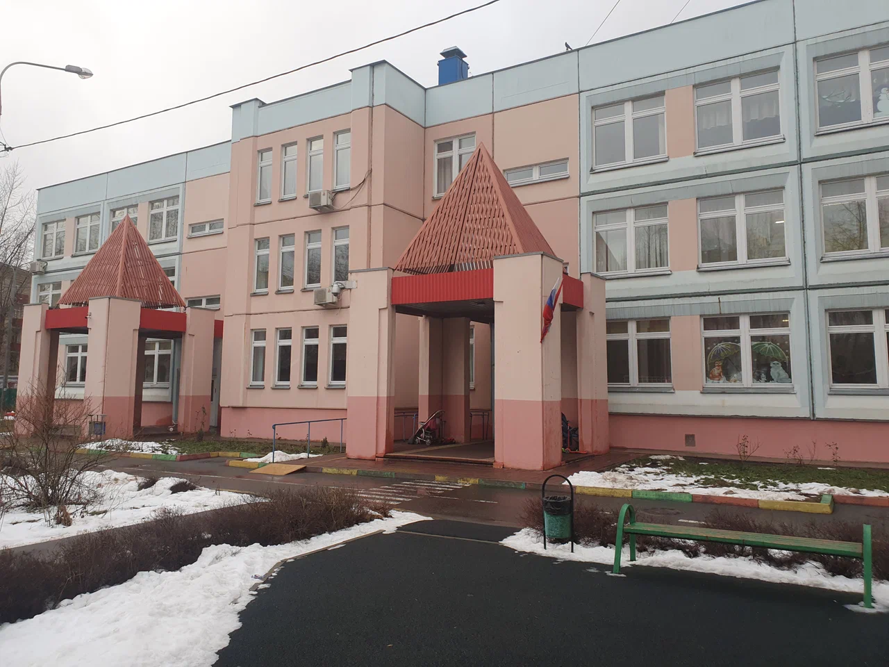 Здание, реализующее программы дошкольного образования по адресу: Волжский бульвар, дом 34, корпус 1 — ГБОУ Школа № 641 имени С. Есенина