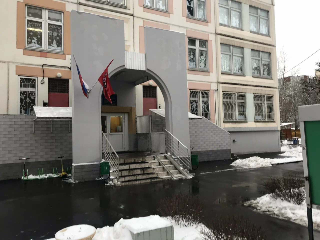 Здание, реализующее программы дошкольного образования по адресу: улица Маршала Чуйкова, дом 6, корпус 1 — ГБОУ Школа № 641 имени С. Есенина