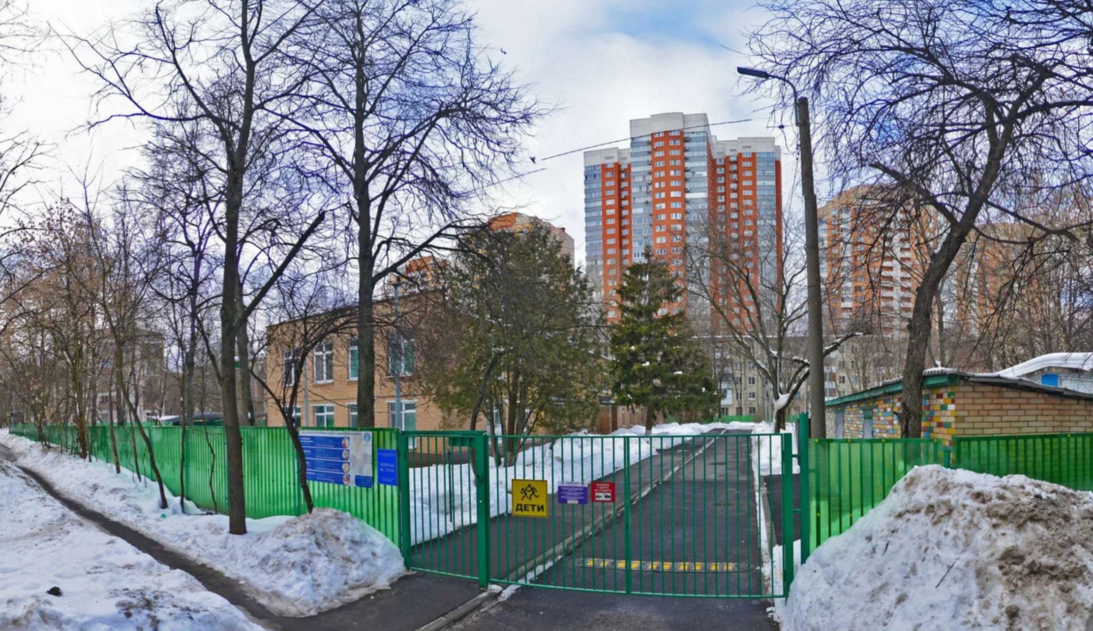 б-р Генерала Карбышева, д. 16, к. 3 — ГБОУ Школа № 1515