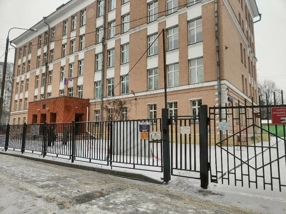 Здание Школы по адресу: Песчаный переулок, дом 6 — ГБОУ Школа № 1251 имени генерала Шарля де Голля